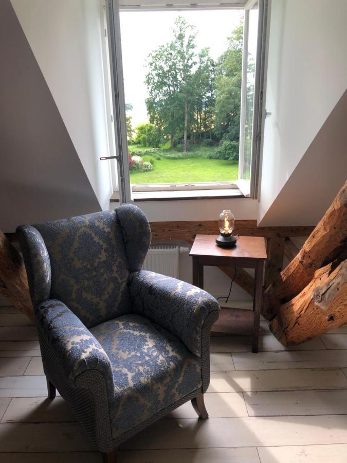 Schloss Lelkendorf Apartment Ulrichshusen Maisonette Fewo Mecklenburger Seenplatte Buitenkant foto